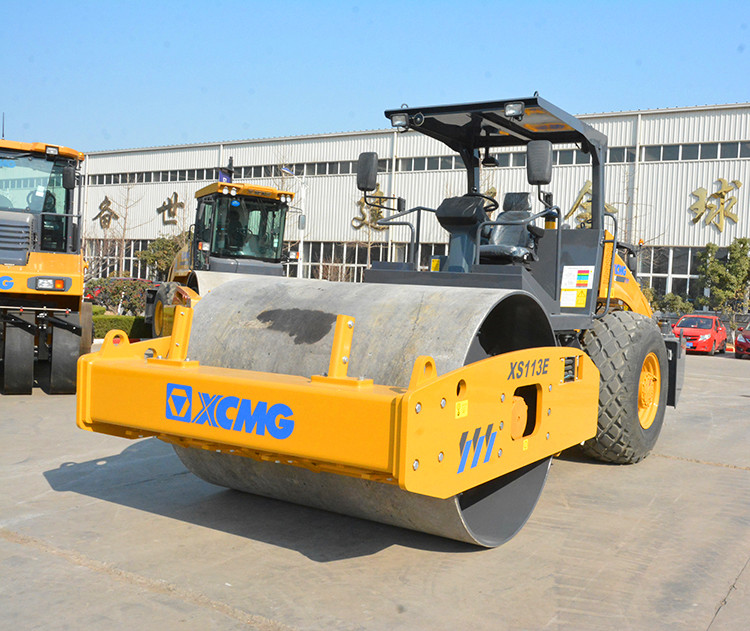 XCMG Official 10 Ton Mini Road Roller XS113E Cheap Single Drum Vibratory Road Roller Compactor Price